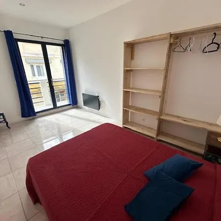 Maison Debes * Beziers