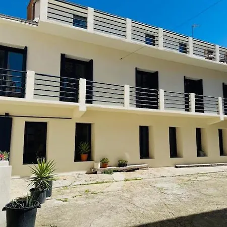 Privat bolig Maison Debes *